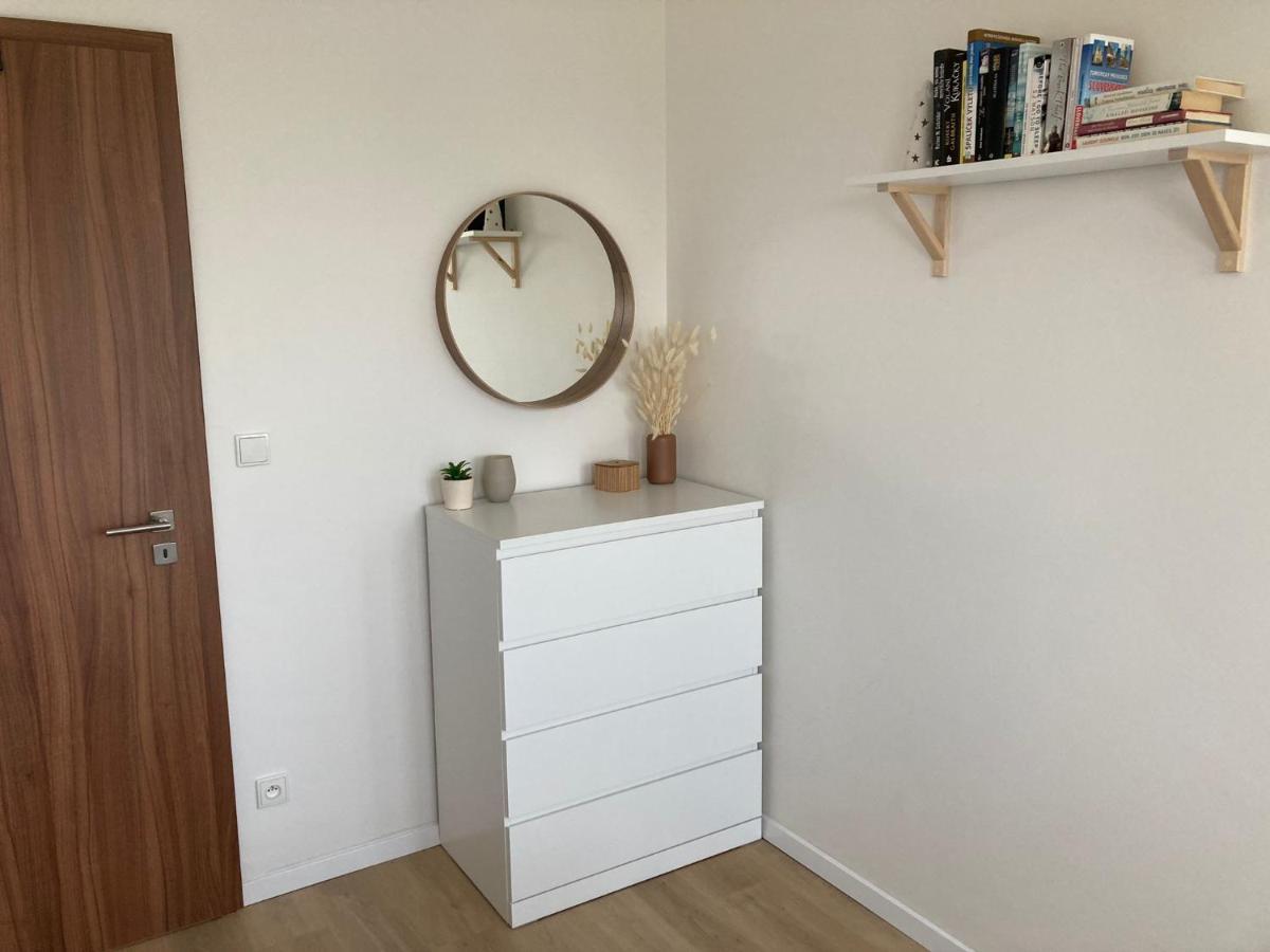 Apartman 696 Pod Jestedem ลิเบอเรซ ภายนอก รูปภาพ