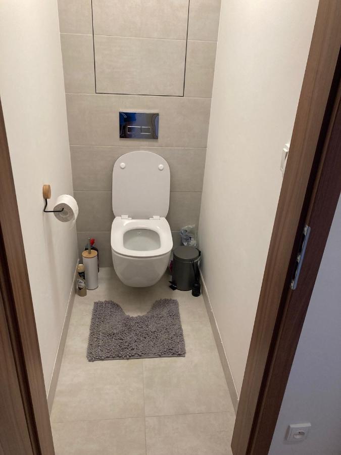 Apartman 696 Pod Jestedem ลิเบอเรซ ภายนอก รูปภาพ